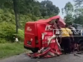 TRUK TRONTON HANTAM MOBIL EKPEDISI, SOPIR LUKA BERAT