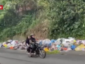 WARGA RESAH SAMPAH MENUMPUK JALAN UTAMA KOTA SUNGAI PENUH