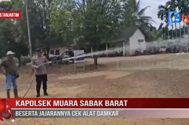 KAPOLSEK MUARA SABAK BARAT BESERTA JAJARANNYA CEK ALAT DAMKAR