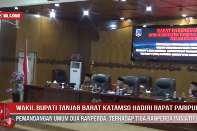 WABUP TANJAB BARAT KATAMSO HADIRI RAPAT PARIPURNA PEMANDANGAN UMUM DUA RANPERDA