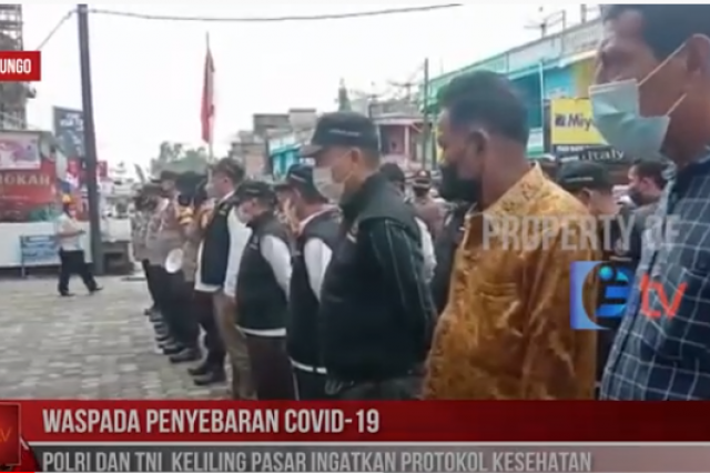 Polri dan Tni Keliling Pasar Ingatkan Protokol Kesehatan