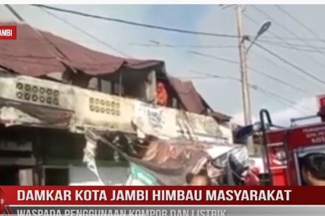 DAMKAR KOTA JAMBI HIMBAU MASYARAKAT WASPADA PENGGUNAAN KOMPOR DAN LISTRIK