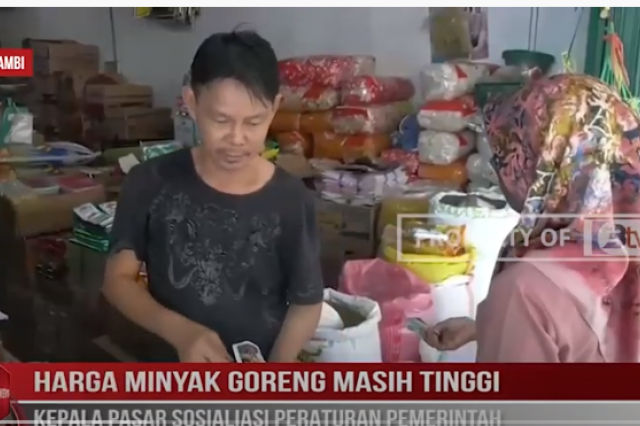 HARGA MINYAK GORENG MASIH TINGGI KEPALA PASAR SOSIALISASI PERATURAN PEMERINTAH