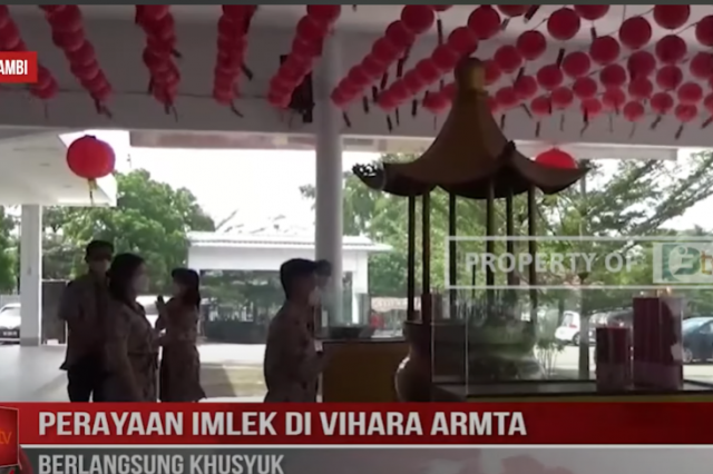PERAYAAN IMLEK DI VIHARA ARMTA BERLANGSUNG KHUSYUK