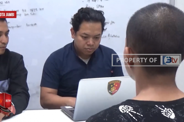 POLDA JAMBI BEKUK PELAKU PENGOLAH MINYAK ILEGAL