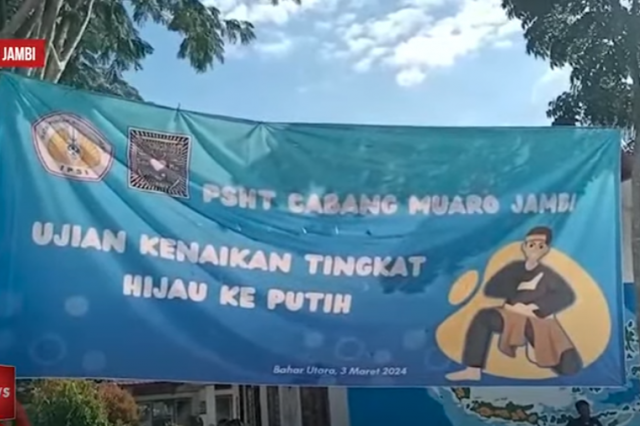 PSHT MUARO JAMBI GELAR UJIAN KENAIKAN TINGKAT SABUK DARI HIJAU KE SABUK PUTIH