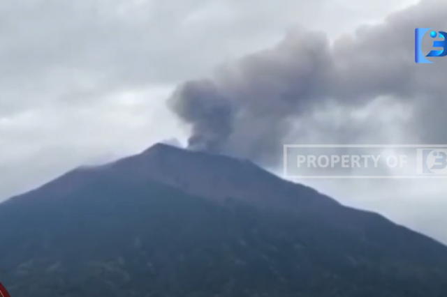 MUSIM HUJAN TIDAK MENYURUTKAN WISATAWAN MENDAKI GUNUNG KERINCI