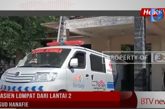 TRAGIS, PASIEN LOMPAT DARI LANTAI 2 GEDUNG RSUD HANAFIE