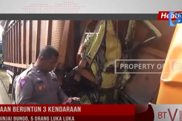 KECELAKAAN BERUNTUN 3 KENDARAAN DI SUNGAI BINJAI BUNGO, 5 ORANG LUKA LUKA