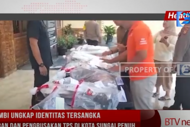 POLDA JAMBI UNGKAP IDENTITAS TERSANGKA PEMBAKARAN DAN PENGRUSAKAN TPS DI KOTA SUNGAI PENUH