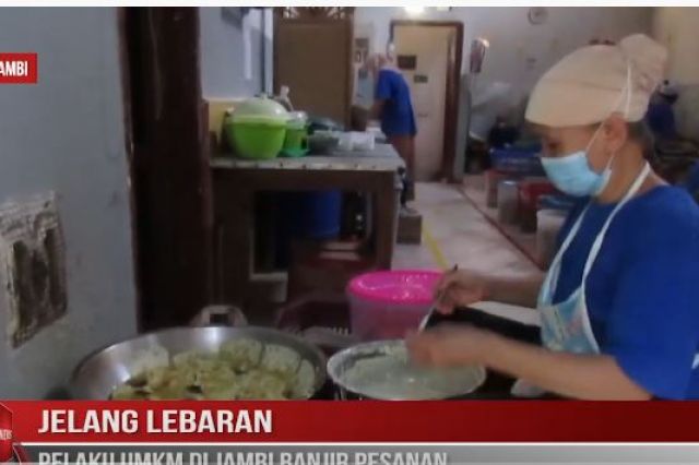 JELANG LEBARAN, PELAKU UMKM DI JAMBI BANJIR PESANAN