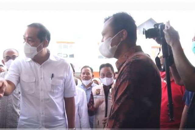 GUBERNUR AL HARIS PASTIKAN PERSEDIAAN MINYAK GORENG MENCUKUPI